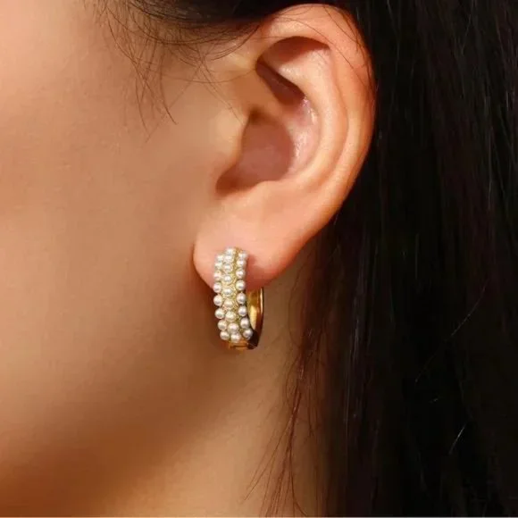 New 18K Gold Fresh Water Pearl Huggies Earrings, CUTE RING, SHINY RING. - Picture 1 of 6